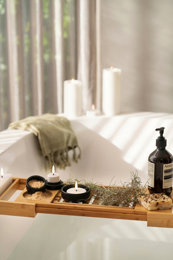 Uyuni-Shoulder-Pillar-Candles_valkoiset ledy kynttilät