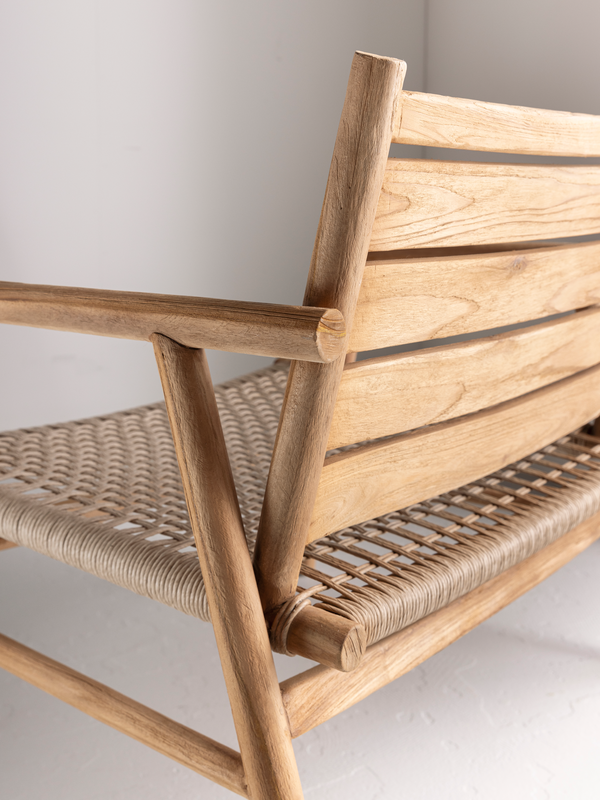 Ono puinen nojatuoli sisä- ja ulkokäyttöön